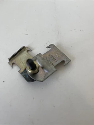NEW Unistrut P-1211