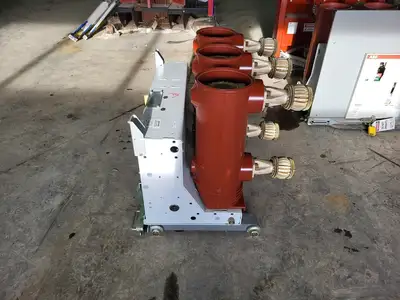 USED 2005 ABB AA3D1777XX00000