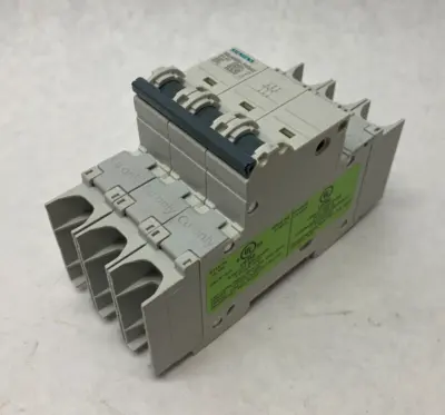 USED SIEMENS MINIATURE CIRCUIT BREAKER 3-POLE 6A TYPE NSJ