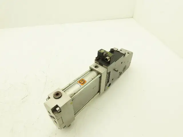 Used TUNKERS _UNKNOWN_ Pneumatic Cylinders | Arrow Industrial #612736