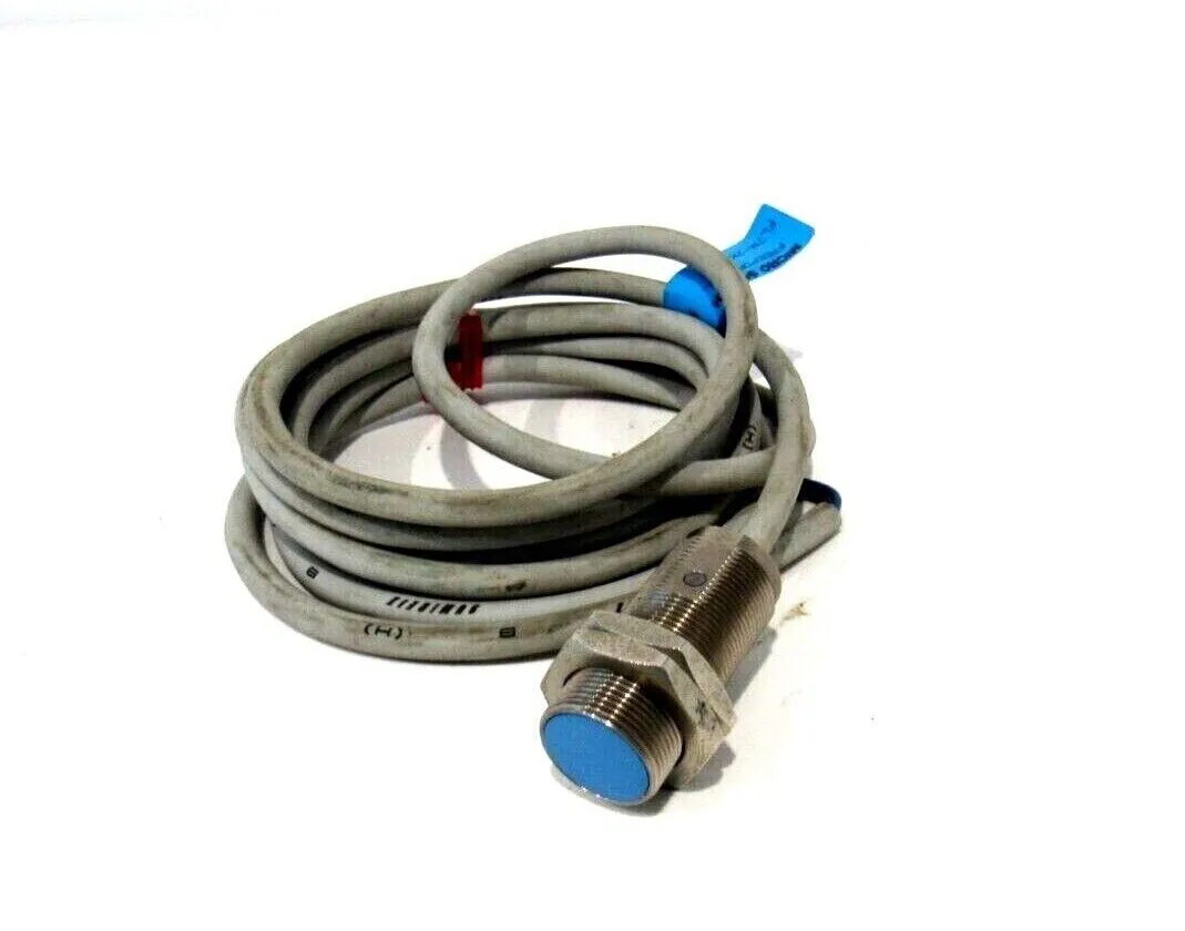 USED MICRO SWITCH FL7M-7K6H-M PROXIMITY SENSOR FL7M7K6HM