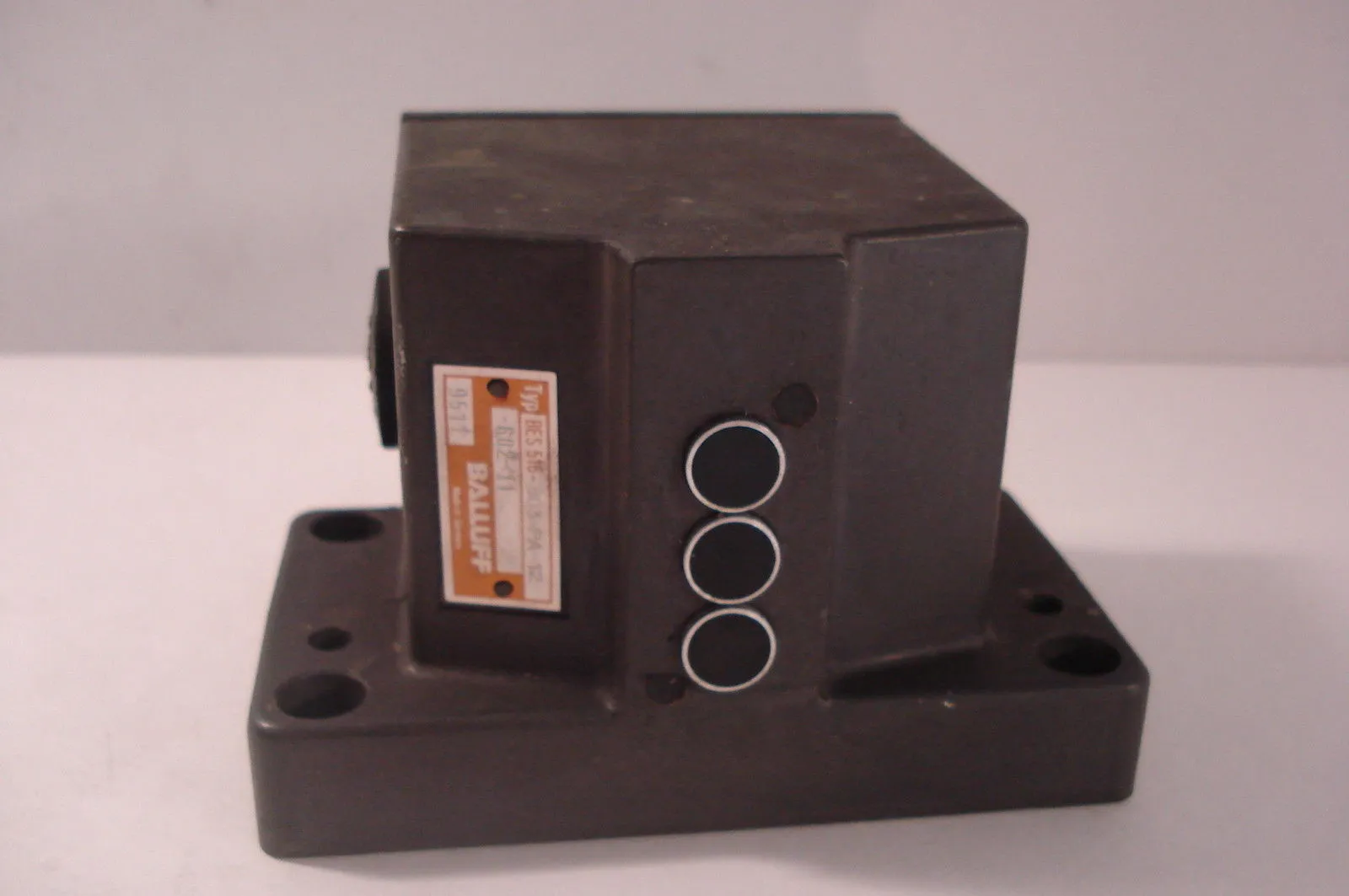 BALLUFF BES-516-B03-PA-12-602-11 PROX SWITCH