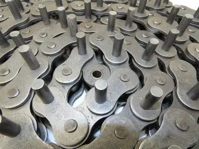 Tsubaki RS100 Riveted Roller Chain w/D-1 Attachment 18' Length