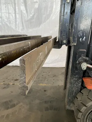 9'4"(113") PRESS BRAKE BOTTOM MALE 90 DEGREE V DIE. STOCK # 0634721