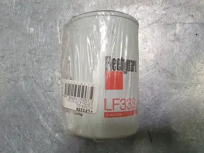 NEW FLEETGUARD LF3339
