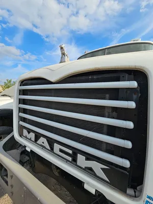 MACK Granite Commercial trucks | Iron Listing (24)