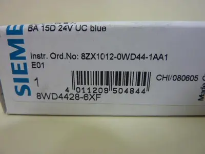 NEW SIEMENS 8WD4 428-6XF