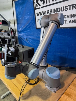 2017 UNIVERSAL ROBOTS UR10 6 Axis Robots | K.B. Industries LLC (8)