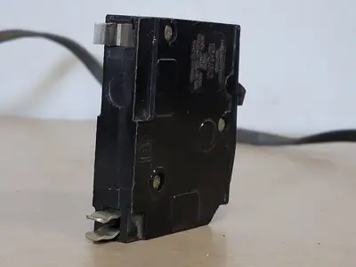 USED SQUARE D QO120