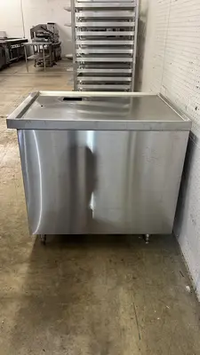 Used Falcon Restaurant Supply, Inc. Used 30"X 37" Stainless Steel Cabinet - FG Cabinets Illinois US | Falcon Restaurant Supply #1373730