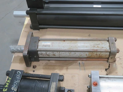 Used HORIUCHI _UNKNOWN_ Hydraulic Cylinders Texas US | OCO Industrial #1704287