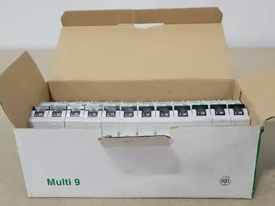 NEW SCHNEIDER ELECTRIC M9F42115