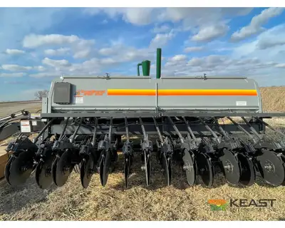 Used CRUSTBUSTER _UNKNOWN_ No-Till Drills Iowa US | Keast Enterprises #1360247