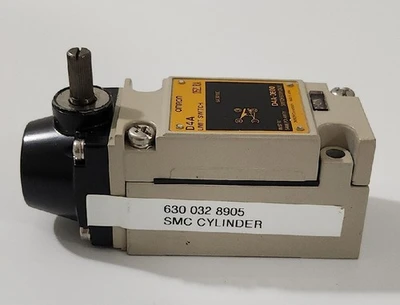 NEW Omron 0521RA