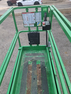 USED 2016 Genie GS-3232
