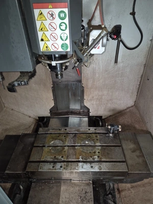 2017 HAAS DM-1 Vertical Machining Centers | Toolquip, Inc. (8)