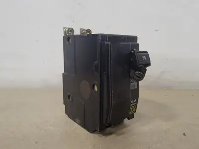 USED SQUARE D QOB230