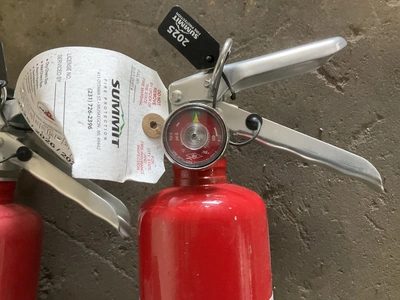 Used _UNKNOWN_ _UNKNOWN_ Fire Extinguishers Michigan US | Miedema Asset Management Group #1487847