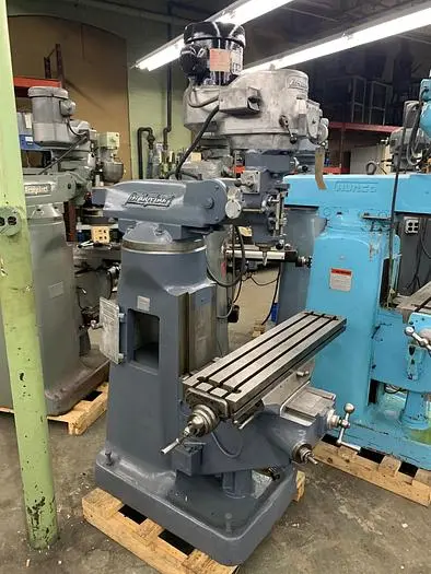 1011-470 Bridgeport 1-1/2 HP Vertical Ram Type Turret Milling Machine, Model BR2J
