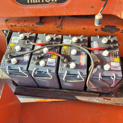 USED 2011 JLG E400AJPN