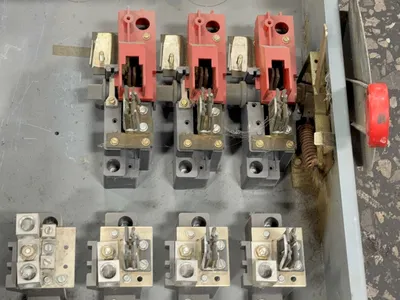 Used CUTLER HAMMER DG324NGK Disconnects Ohio US | HGR 24 #1186218