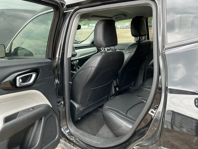 USED 2022 JEEP COMPASS