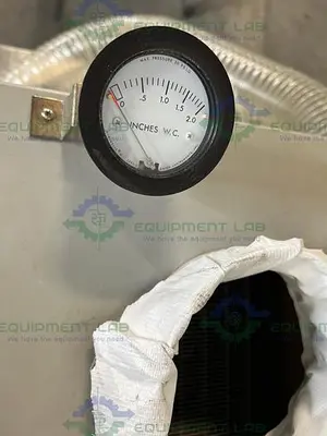 USED FLOW SCIENCES FS2020BKGVA 4' VENTED BALANCE SAFETY ENCLOSURE W/ FS-410-SS MOTOR