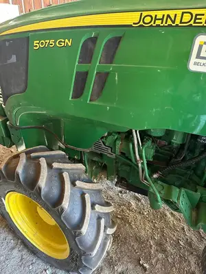 USED 2022 JOHN DEERE 5075GN