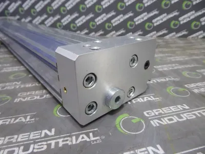 PHD SFM5 26X450-L9-M-NM22-NN11-NT00 Pneumatic Cylinder Rail 11819644 02 Used