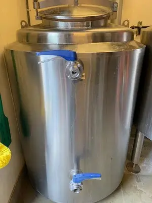 USED 2010 PREMIER STAINLESS 3BBL DF
