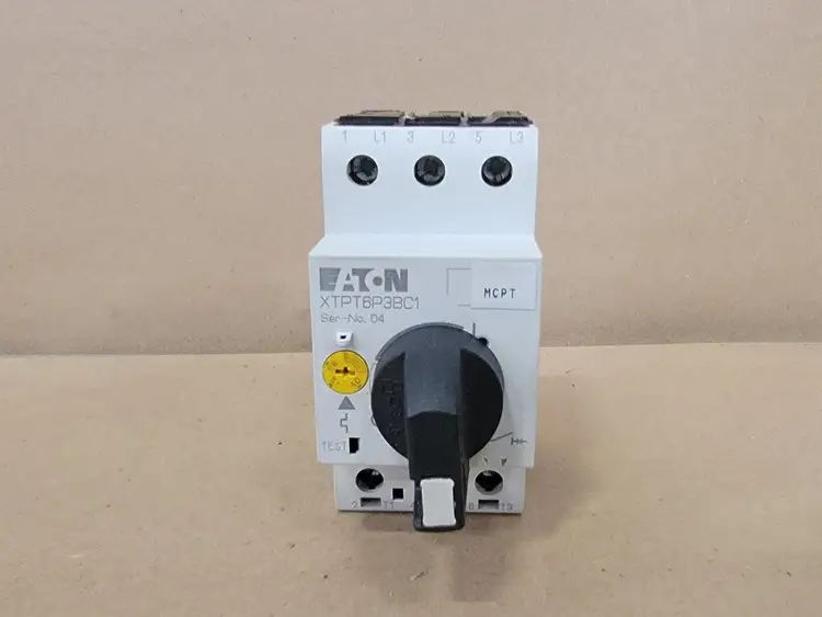 Used EATON CUTLER-HAMMER XTPR6P3BC1 Switchgears British Columbia CA | Lenmark #239398