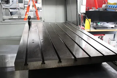 USED 2012 HAAS VF-8/40