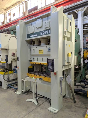 USED 2005 KOMATSU PRESSES KOMATSU E2W110 PRESS