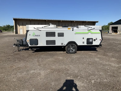 USED 2022 COLUMBIA ALINER EXPEDITION