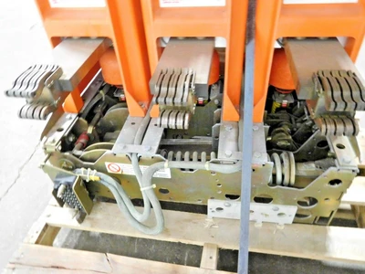 Used GE VB 7.2-500-3 Circuit Breakers Ohio US | Equipment Recovery Corp. #1330902