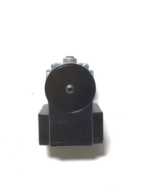Honeywell V4295A1015 Pilot Solenoid Valve 1/2″NPT