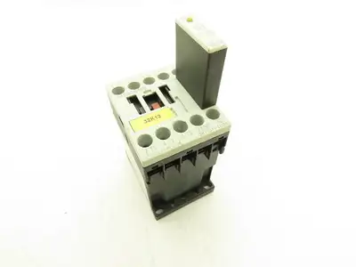 Siemens 3RT1017-1BB42 Motor Starter Contactor 10Hp 20A 600V w/Varistor Lot of 8