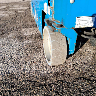 USED 2017 Genie GS-2632