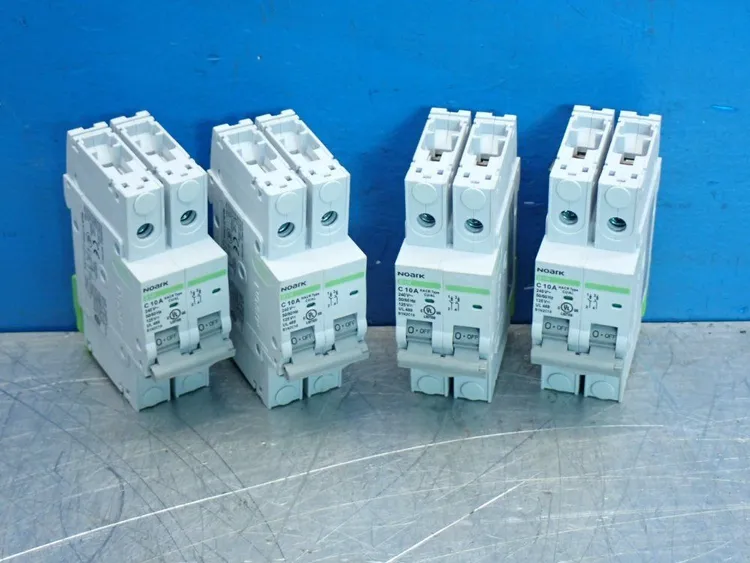 Used NOARK E55392 Circuit Breakers Ohio US | HGR 24 #1069702