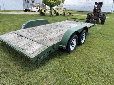 Used LOAD TRAIL TANDEM AXLE EQUIPMENT TRAILER Skidsteer Trailers Michigan US | Miedema Asset Management Group #1287720
