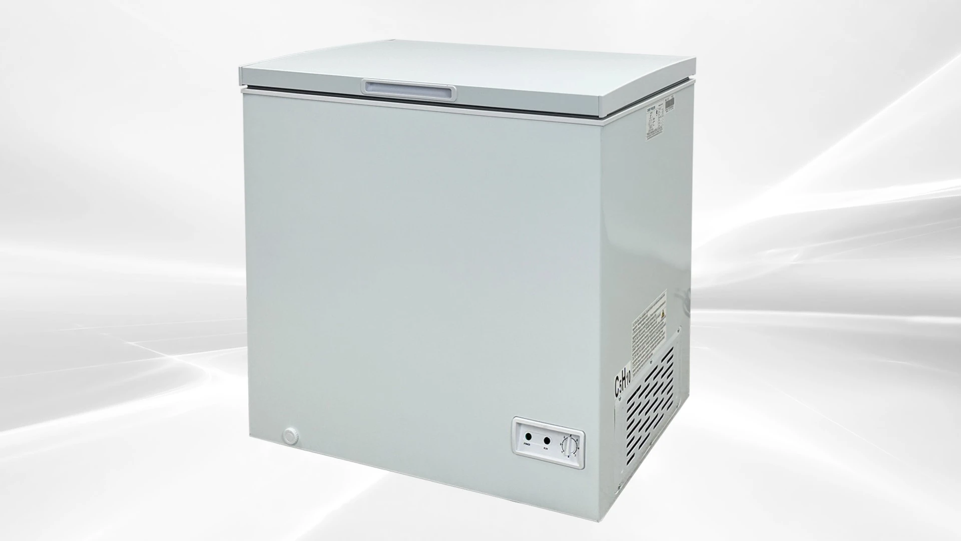 171-0356 33" Solid Top Self Contained Chest Freezer