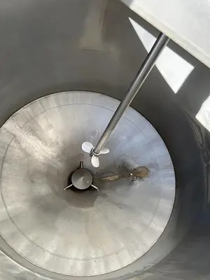 Stainless steel mix tank with pump and lightning agitator