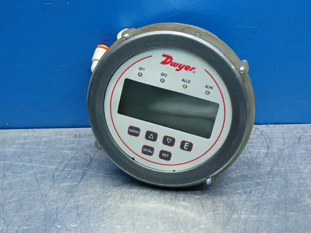Used DWYER DH3006 Pressure Switches Ohio US | HGR 24 #803002