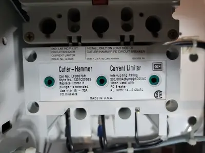 Used EATON SVX004A1-5A4N1 Switchgears British Columbia CA | Lenmark #240309