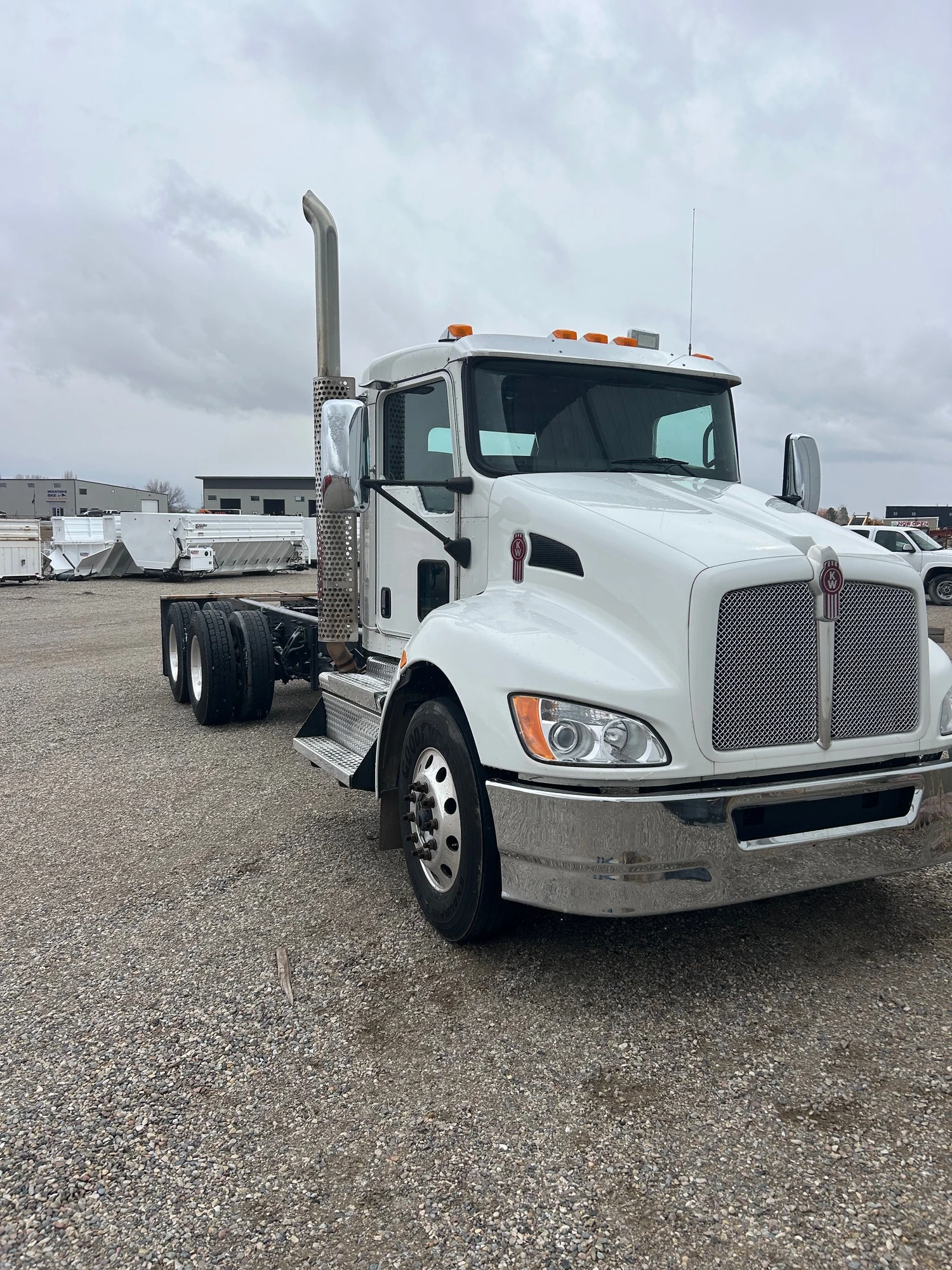 Used _UNKNOWN_ _UNKNOWN_ Cab Chassis trucks Idaho US | Tri-Steel Manufacturing #1557056