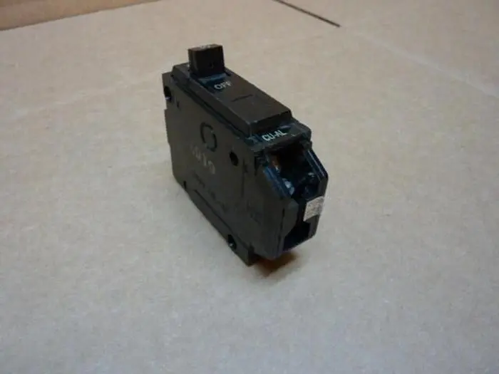 Used GENERAL ELECTRIC / GE TQL130 Circuit Breakers Michigan US | Ideal Machinery #710268