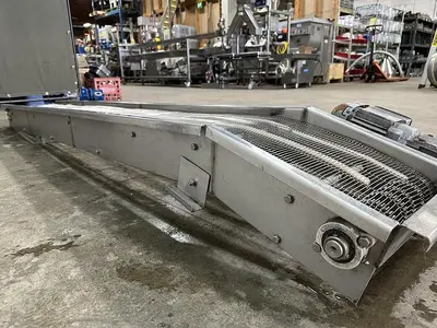 Incline 8' Wire Conveyor