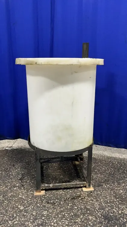 Used _UNKNOWN_ _UNKNOWN_ Plastic and Fiberglass Tanks Ohio US | HGR 24 #1358724