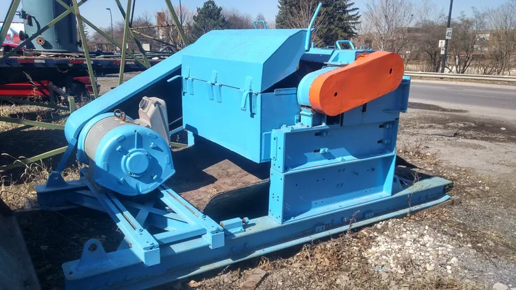 Used Custom-built for Domtar 200 HP Waferizer Wood Chippers Quebec CA | Machineco #1256417