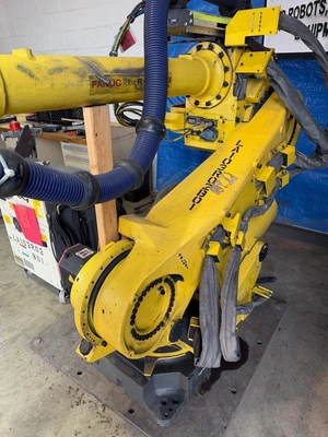 2015 FANUC FANUC R2000IB/185L 6 Axis Robots | K.B. Industries LLC (4)